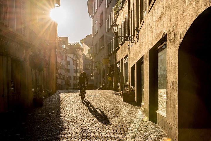Switzerland Cities: Zuerich, Altstadtmorgen